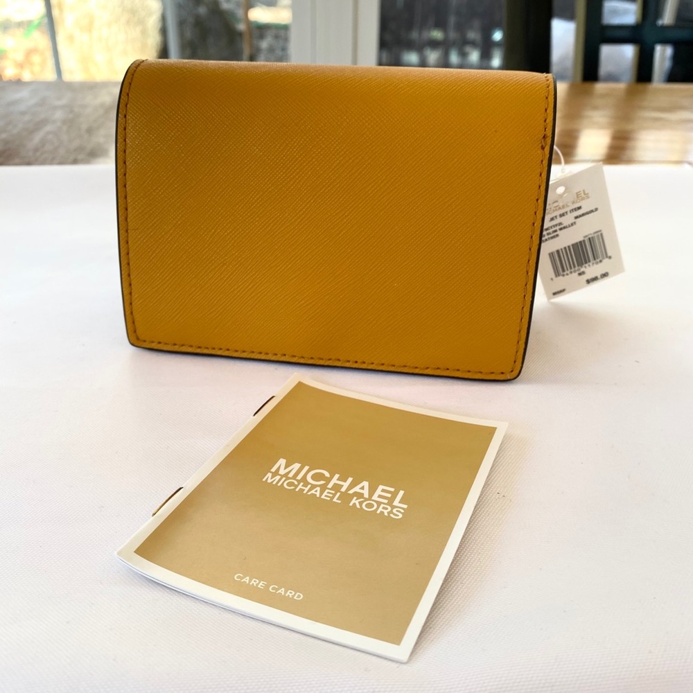 NWT authentic MK leather billfold wallet marigold - Picture 3 of 6